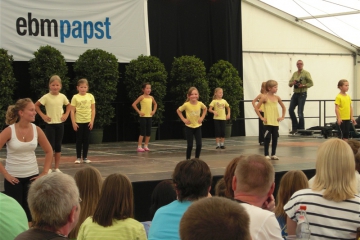 Minis mit Waka Waka (3)